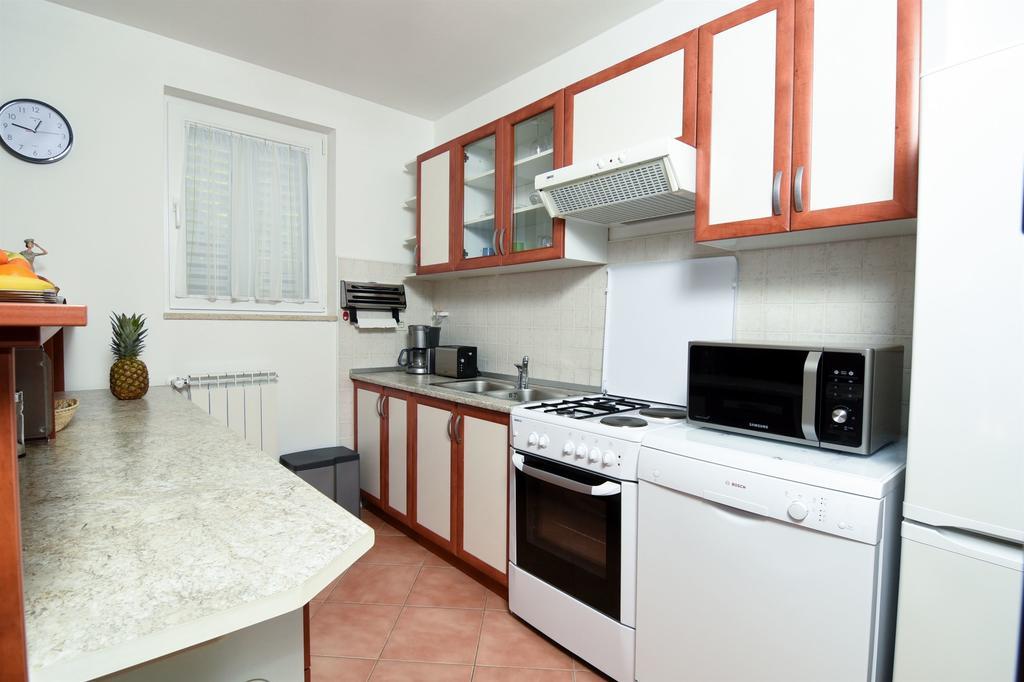 Apartments Marijana Ičići Exterior foto